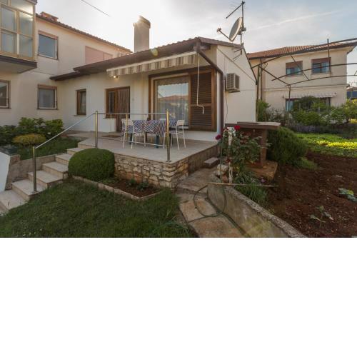 Apartments with a parking space Umag - 6992