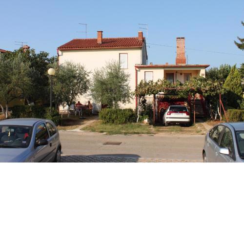 Apartments with a parking space Umag - 6994