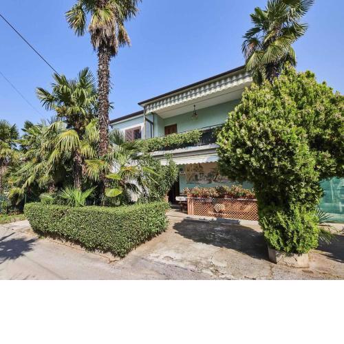 Apartments with a parking space Umag - 7735