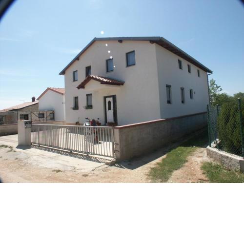 Apartments with a parking space Valbandon, Fazana - 2310