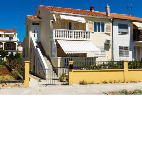 Apartments with a parking space Zadar - 5773