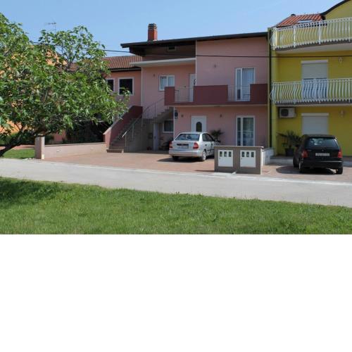 Apartments with a parking space Zambratija, Umag - 2533