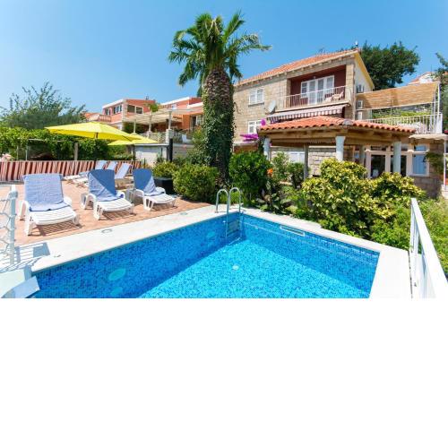 Apartments with a swimming pool Mlini, Dubrovnik - 9009
