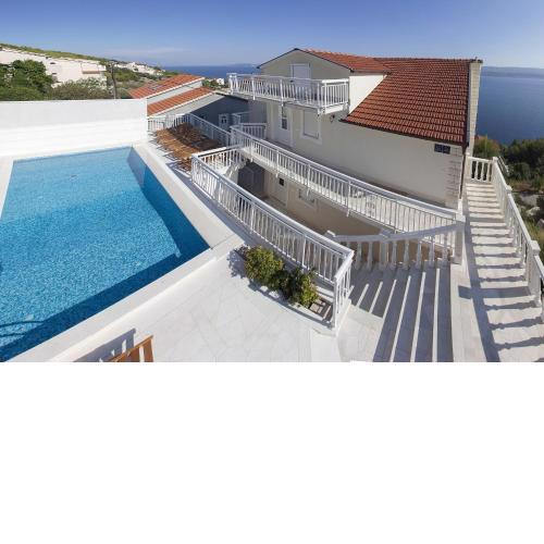 Apartments with a swimming pool Zavode, Omis - 11786