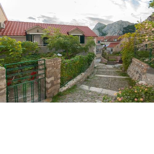 Apartments with WiFi Omis - 11513