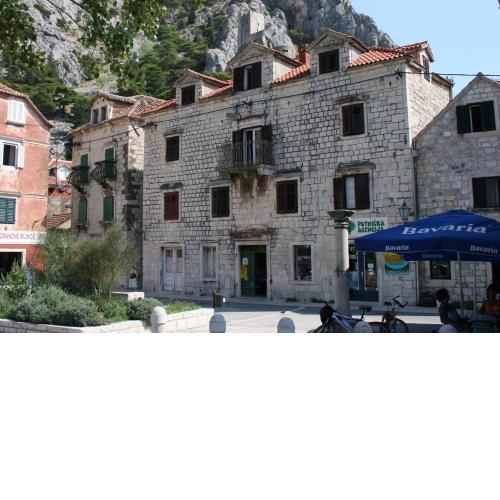 Apartments with WiFi Omis - 4642