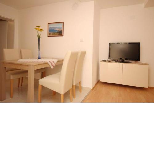 Appartement in Baška mit Eigener Terrasse