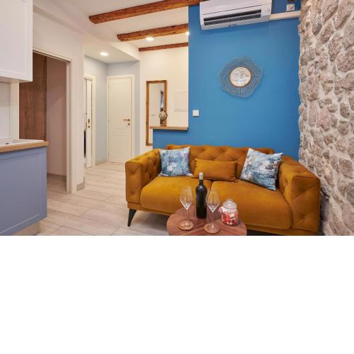 Artium Luxury Apartment