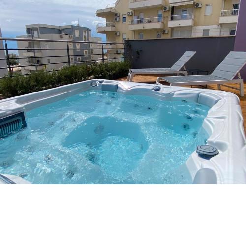 AstraMaris Znjan - Deluxe beach suite with hot tub