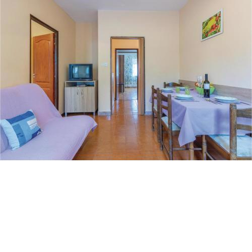 Awesome Apartment In Fazana With Kitchen