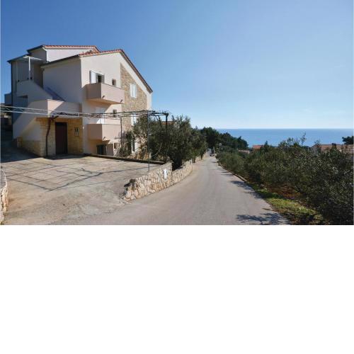 Awesome Apartment In Ivan Dolac With Wifi