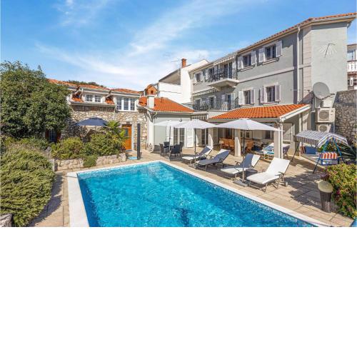 Awesome Apartment In Novi Vinodolski