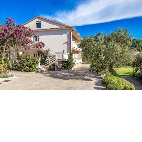 Awesome Apartment In Rab With Wifi
