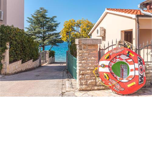 Awesome Apartment In Sibenik With Wifi