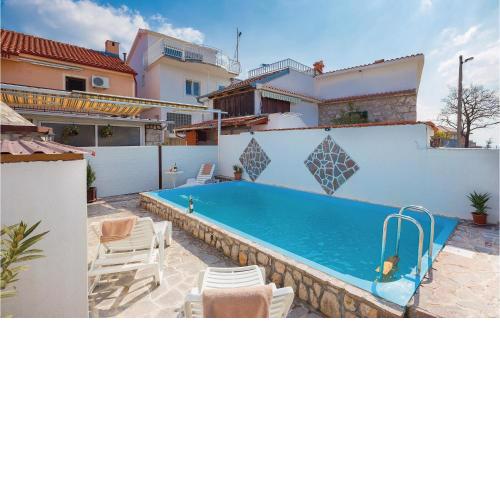 Awesome Home In Jadranovo With Wifi