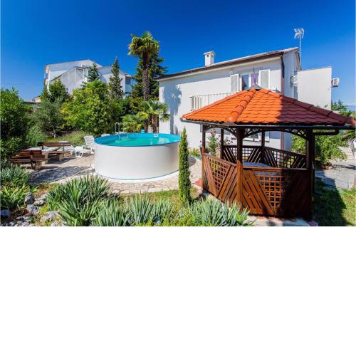 Awesome Home In Malinska With Wifi