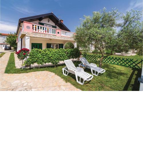 Awesome Home In Privlaka With Wifi
