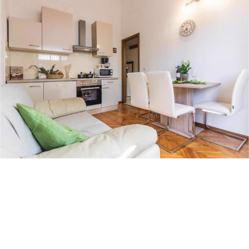Awesome Home In Pula With Wifi