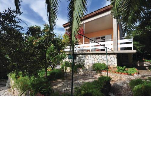 Awesome Home In Seget Vranjica With Wifi