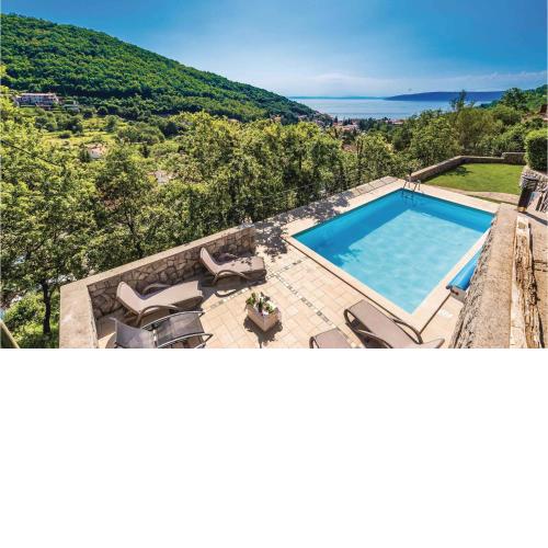 Beautiful Apartment In Moscenicka Draga