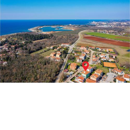 Beautiful Apartment In Umag With Wifi
