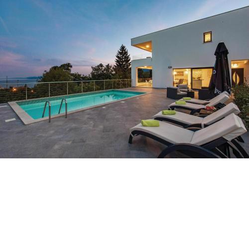 Beautiful Home In Matulji With Jacuzzi
