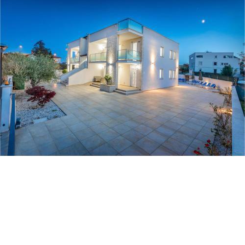 Beautiful Home In Umag With Wifi