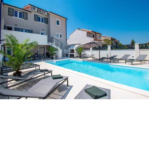 Beautiful Villa Enka in Banjole,Pula