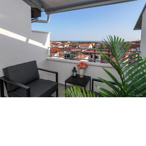 Blue sky apartment
