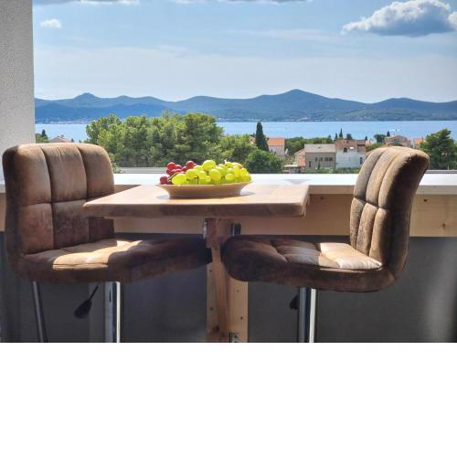 Booking Beautifull studio apartment Bell with balcony and sea view in Zadar