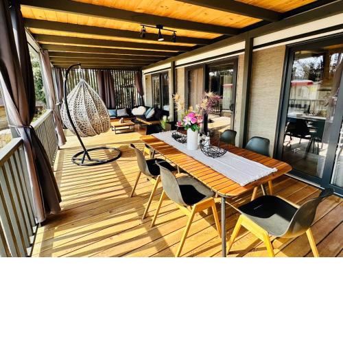 Brand New Mobile House - Soline Beach