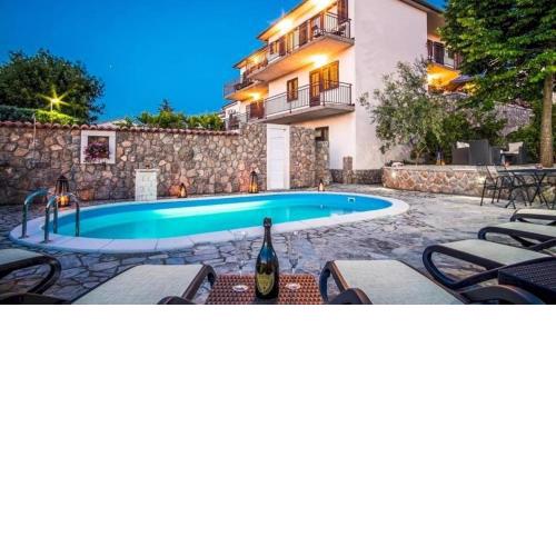 Bubi Apartments