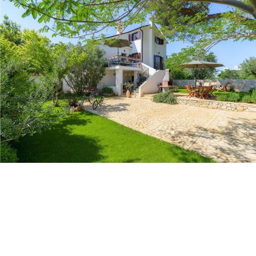 Casa Bizzarra