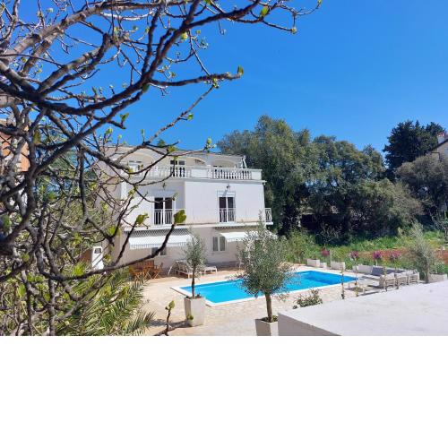 Casa Blanca, Biograd na Moru