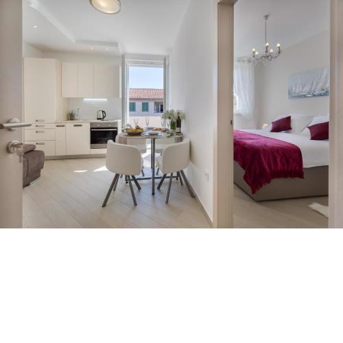 Central Boutique Apartments with balconies, in walking distance to the sea