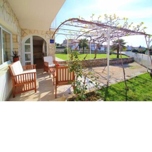 Charming Apartment in Novigrad 45 sqm with Terrace