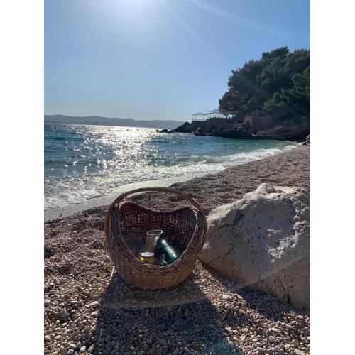 Charming Mokalo Seaside House next to Beach