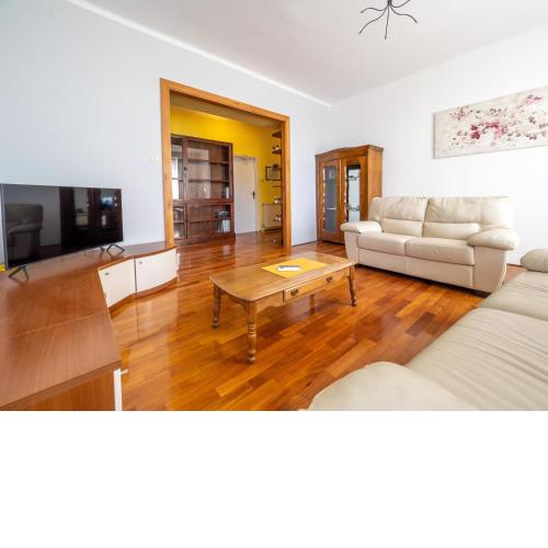 Classy and sunny apartment in Rijeka