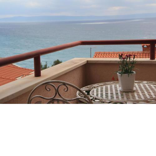 Comfort sea view apartment with parking and two bedrooms