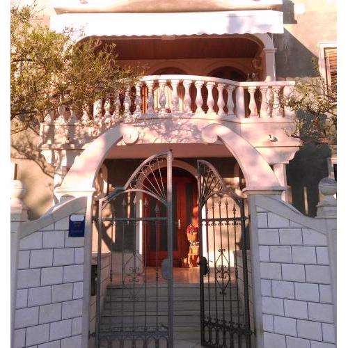 Comfortable Studio in Sumartin with Sea View 22 m²