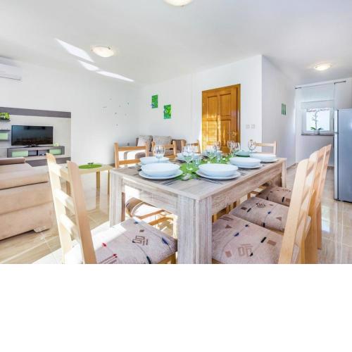 Contemporary Holiday Home in Dramalj with Swimming Pool