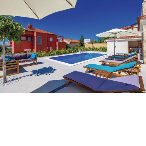 Cozy Apartment In Barbat With House Sea View