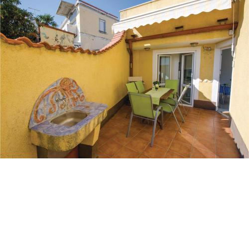 Cozy Apartment In Crikvenica With Wifi