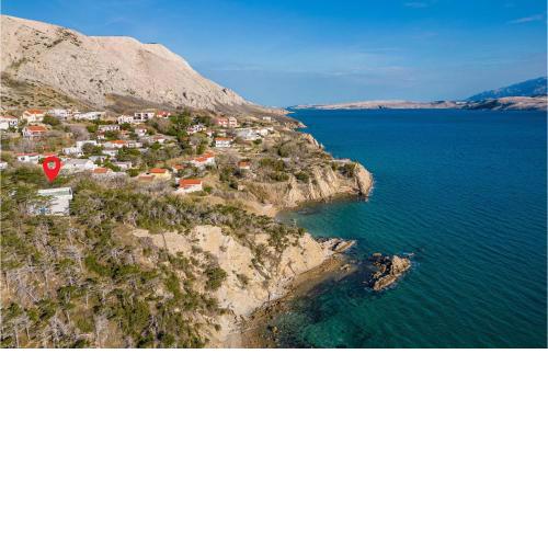 Cozy Apartment In Novalja With House Sea View