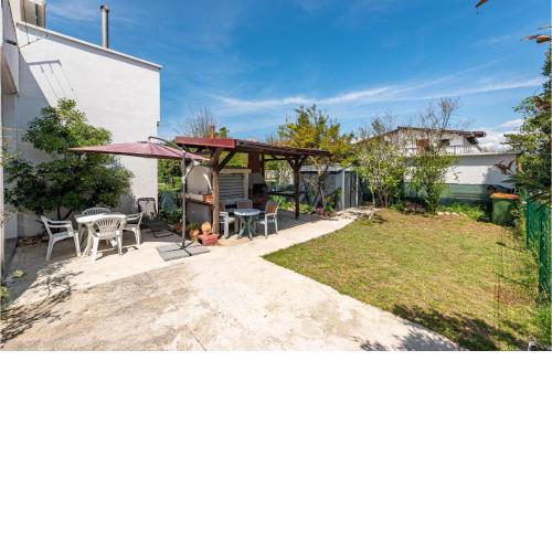 Cozy Apartment In Privlaka With Wifi