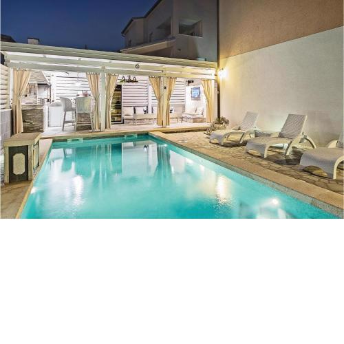 Cozy Apartment In Pula With Wifi