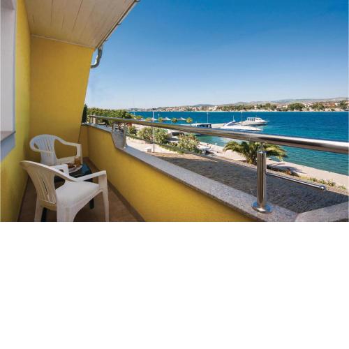 Cozy Apartment In Sibenik With House Sea View