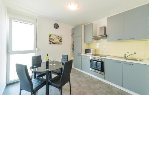 Cozy Apartment In Zadar With Wifi