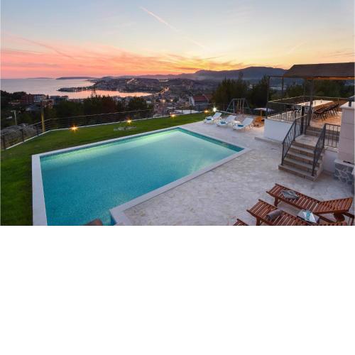 Cozy Home In Podstrana With House Sea View