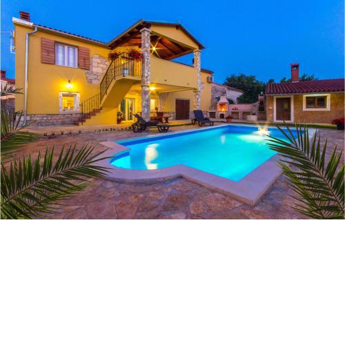 Cozy Home In Vodnjan With Wifi